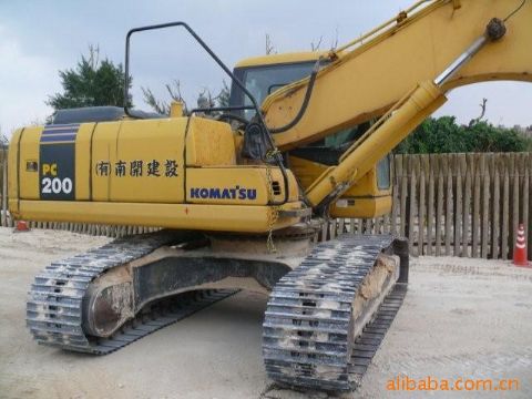 Komatsu Excavator Pc200-6